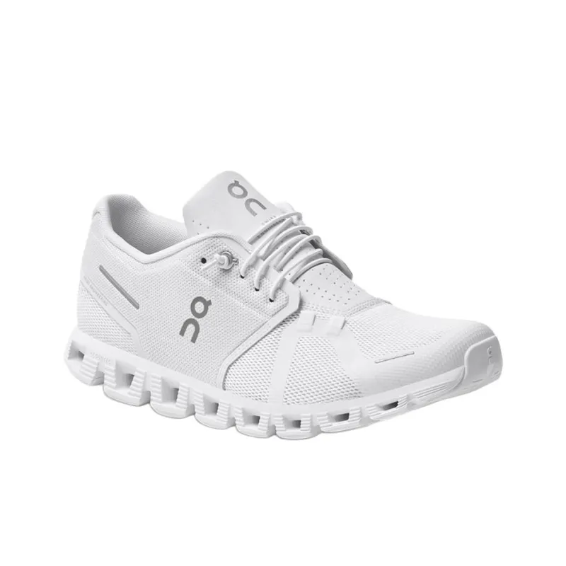 Modest tab sits above the collar of shoe and stops below the ankle
