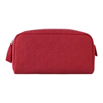 LOUIS VUITTON Dopp Kit