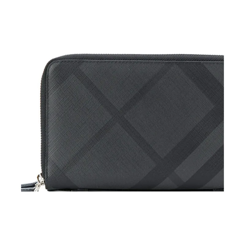 Burberry Travel Wallet London Check Black-4