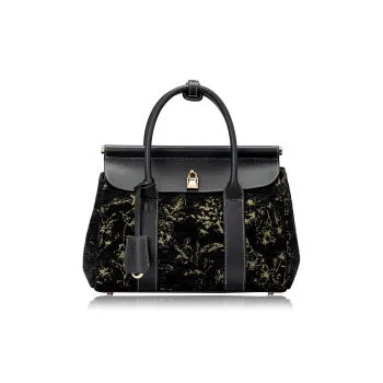 Roberta Di Camerino Handbags Elegant Black Gold
