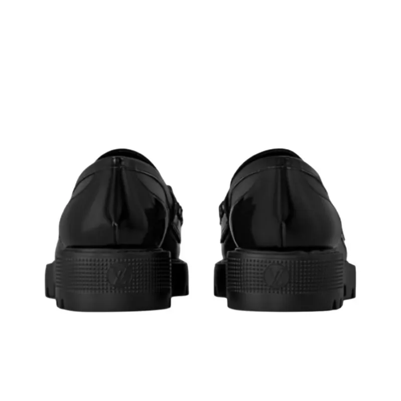 LOUIS VUITTON District Loafers Women's Black-4