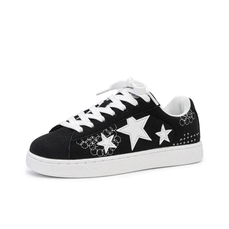 Little Red Man Slip Resistant Cushioning Low Top Skateboard Shoes Unisex Black White-1