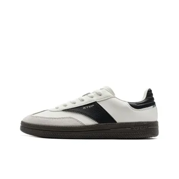 XTEP T Trainers Anti Slip Wear Resistant Low Top Skateboard Shoes Women's White Black Gray