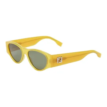 FENDI Cat Eye Frame Sunglasses