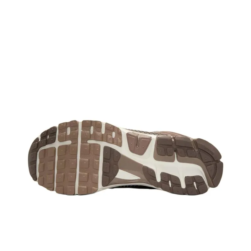 Nike Air Zoom Vomero 5 Anti-Slip Wear-Resistant Low-Top Running Shoes Men's Brown-4