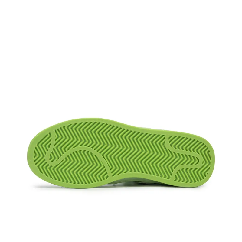 Little Red Man Low-Top Skateboard Shoes Unisex-11