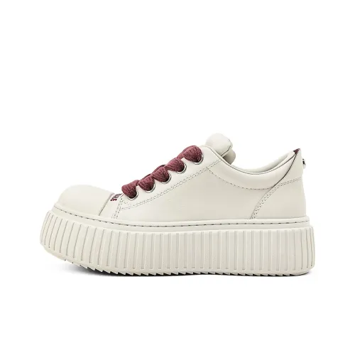 KMD Low Top Skateboard Shoes Women's