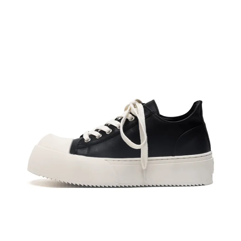 Chi Wolf Low Top Skateboard Shoes Men's Black-0