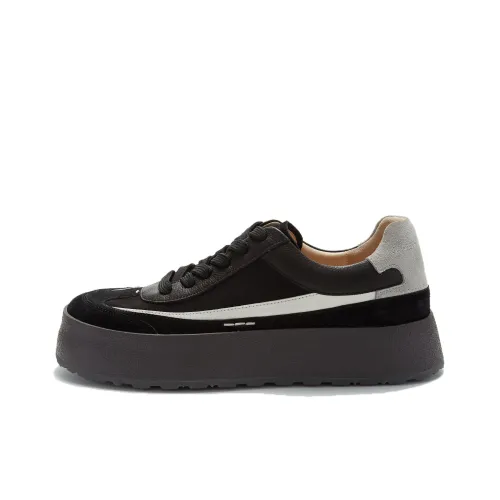 UNO FLATU Gravity Collection Wear Resistant Lightweight Height Increasing Low Top Skateboard Shoes Women's Starry Black