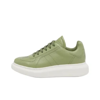 Alexander McQueen Oversized Low Top Casual Shoes Women's Olive