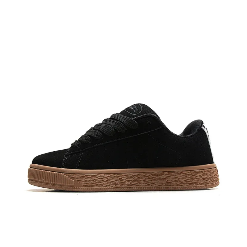 STUR YSN Wear resistant And Lightweight Low Top Skateboard Shoes Unisex Black Panther Print-0
