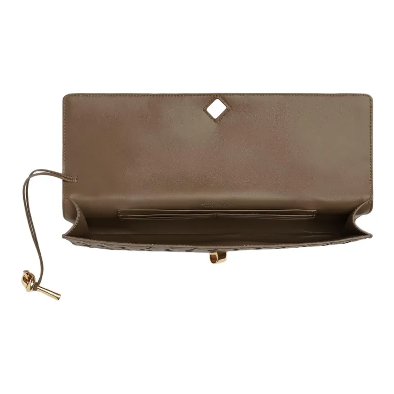 Bottega Veneta Lambskin Clutch Women's Pinecone Color-3