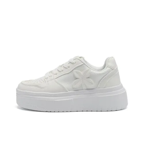 KATHRYN WILSON Anti Slip Wear Resistant Lightweight Breathable Low Top Skateboard Shoes Women's White