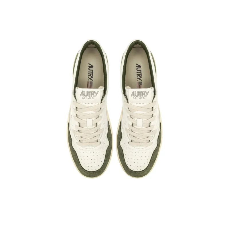 AUTRY BASKETS MEDALIST Slip Resistant Low Top Skateboard Shoes Men's White Green-3