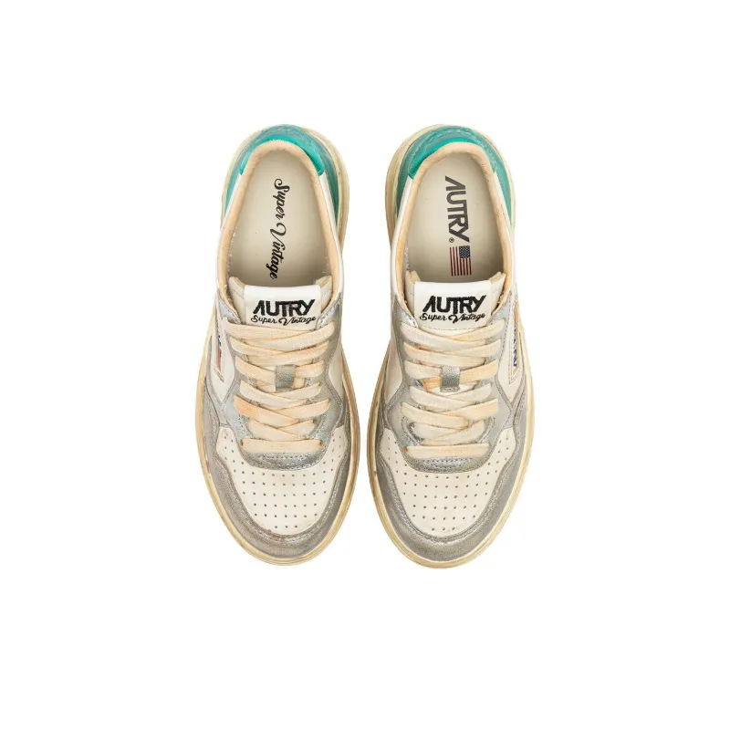 AUTRY Medalist Wear Resistant Low Top Skateboard Shoes Women's White Silver Green-3