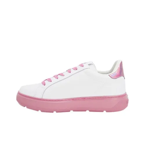LOVE MOSCHINO Low-Top Skateboard Shoes Women's Pink
