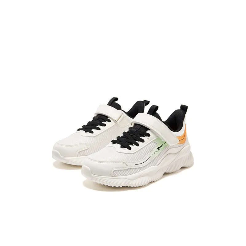 XTEP Anti Slip Wear Resistant Low Top Kids' Running Shoes Sail White Black Kids'-1