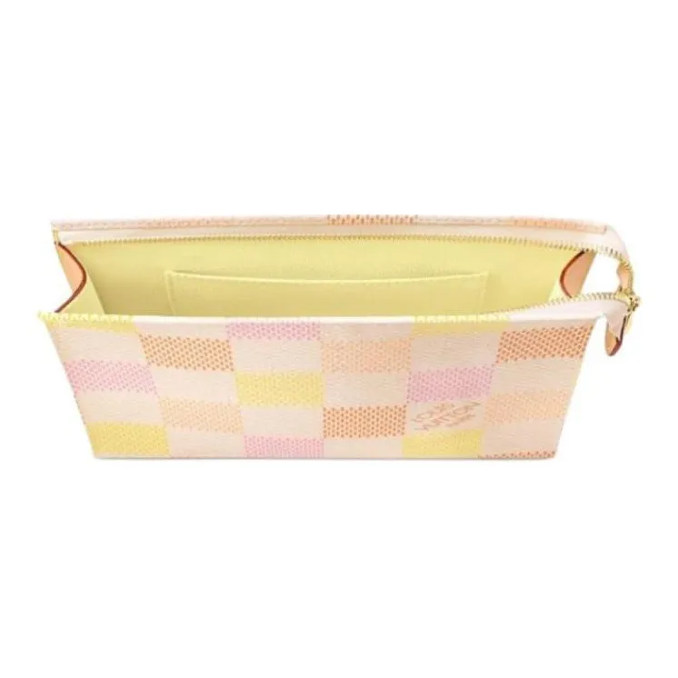 LOUIS VUITTON Toilet Pouch-3