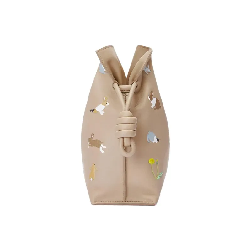 LOEWE Flamenco Nappa Cow Leather Detachable Adjustable Strap With Magnetic Closure Medium Size Women's Sand-2