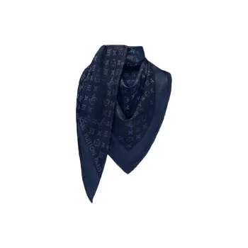 LOUIS VUITTON M94971 Monogram Classic Shawl