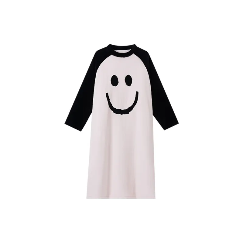 MADALLO Nightgown Women's Black White-0