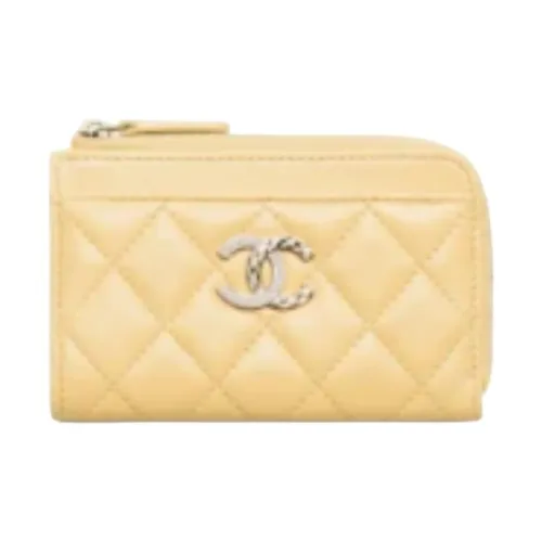 CHANEL Lambskin Card Holder Women's Light Yellow