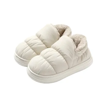 Red bean Slippers / Home Slippers