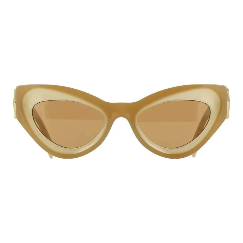 FENDI Cat Eye Frame Sunglasses-1
