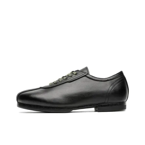 KUNGFUDEER Non slip Lightweight Low Top Casual Shoes Unisex Black