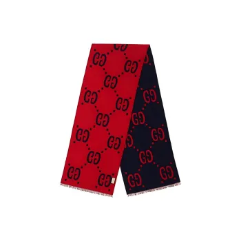 GUCCI Gg Jacquard Scarf
