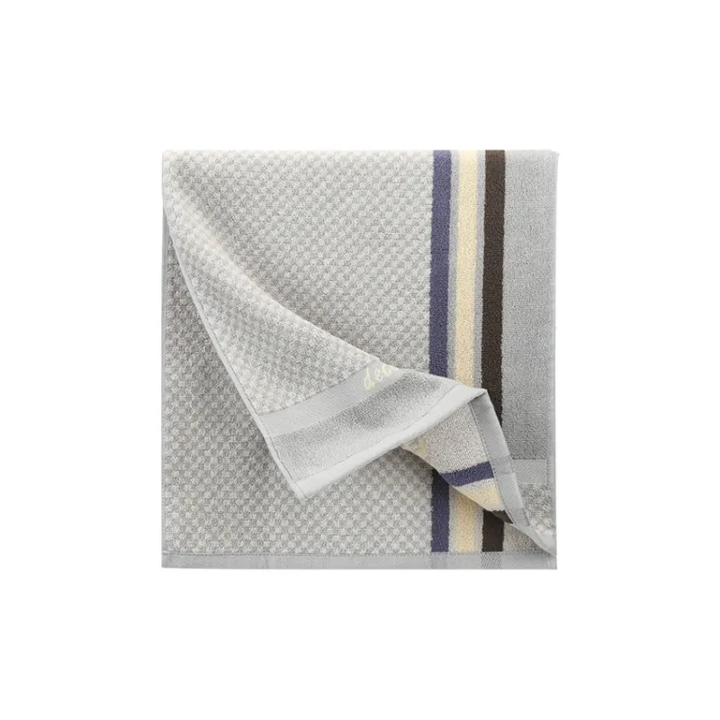 PEAK Towels-1