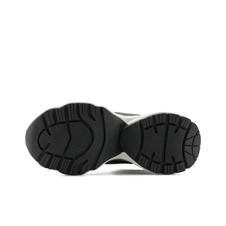 Little Sue Chunky Sneakers Women's Low Top Black/Ecru-6