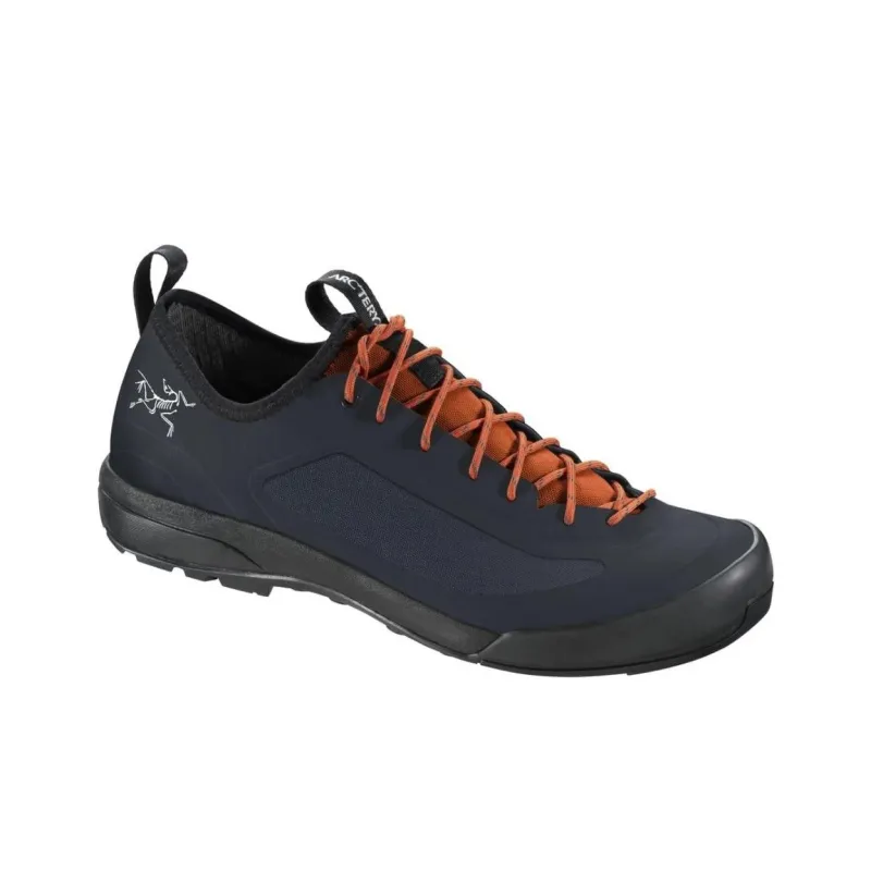 Arcteryx Anti-Slip Wear-Resistant Low-Top Trekking Shoes Men's Black Orange-1