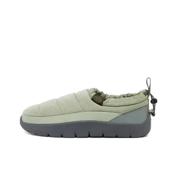 LACOSTE Serve Slip Resistant Low Top Casual Shoes Men's Green
