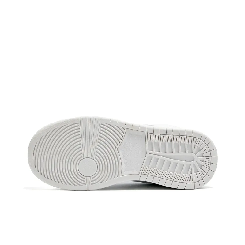 La Chapelle Fashion Minimalist Style White Sneakers Low-Top Skateboard Shoes Women's White-6