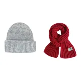 Gray Hat+Red Scarves