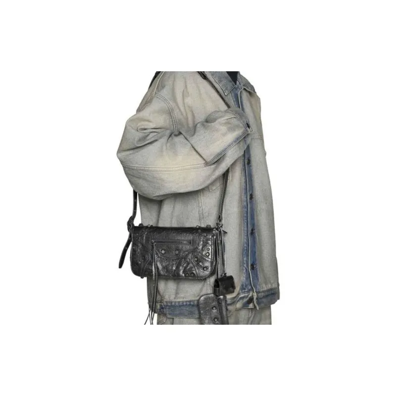 Balenciaga Le Cagole Xs Flap Shoulder Bag-5