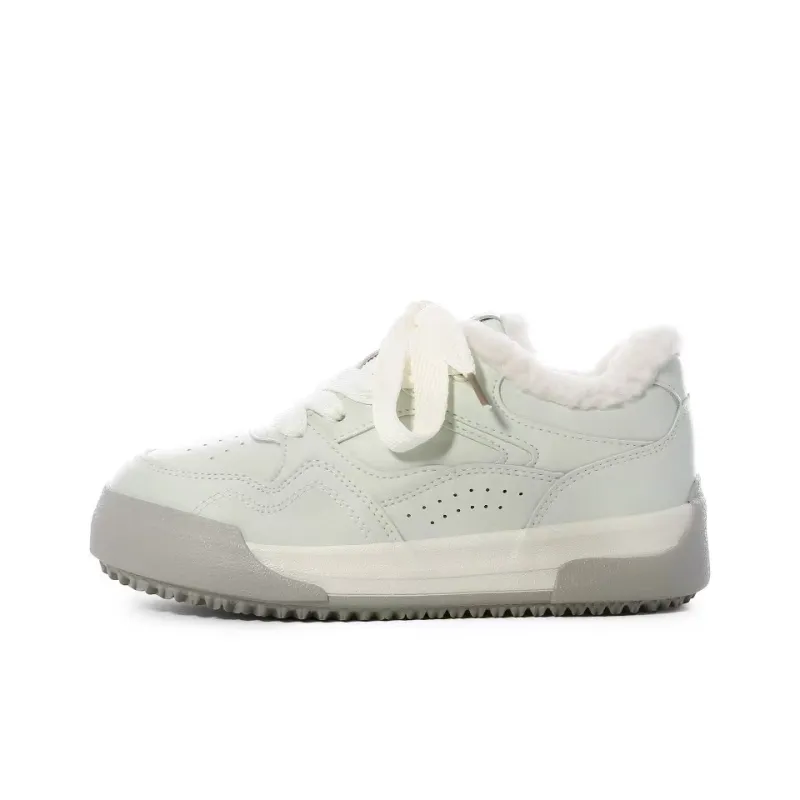 FANTASTIC XBOX Shock Absorbers Low Top Skateboard Shoes Women's-30