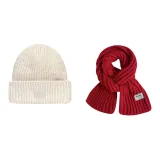 White Hat+Red Scarf