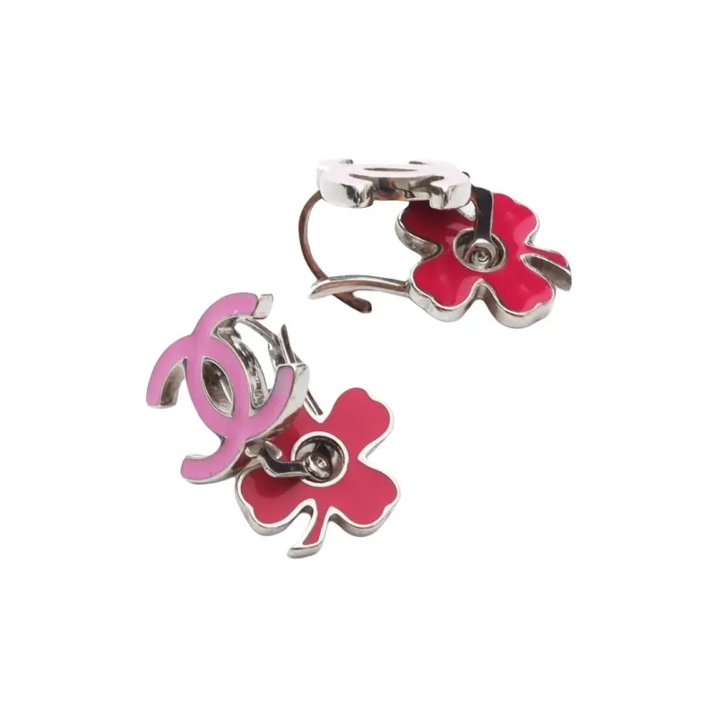 CHANEL 2004 Cc Clover Earrings-1