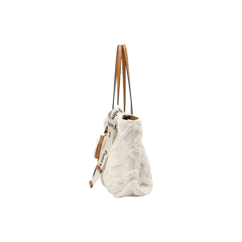 PAYOT Artificial Plush Shoulder Bag Regular Women's Ecru-2