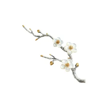 Marco Bizzarri Copper Creative Design Chest Flower Jewelry Brand Luxurious High End Accessories Anti Flash Pin Women's