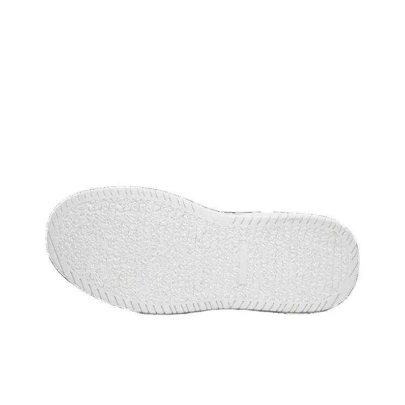 Year By Year Slip Resistant Low Top Skateboard Shoes Unisex-2