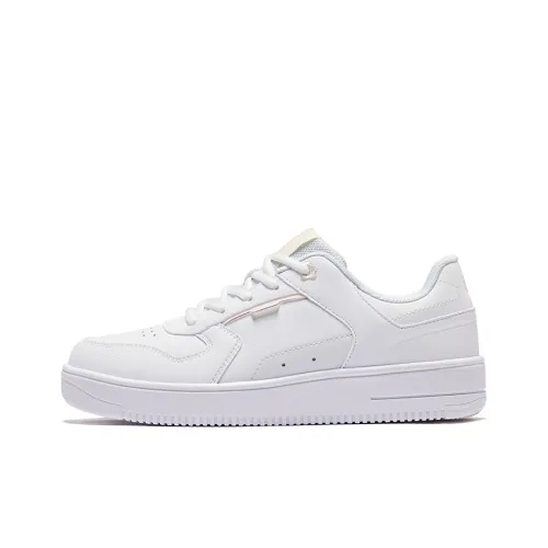 Erke Bell Blue 2 Wear Resistant Slip Resistant Low Top Skateboard Shoes Women's Erke White