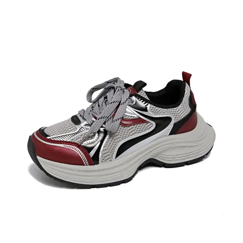 Swiftwick Cushioning And Abrasion Resistant Coverage Low Top Chunky Sneakers Women's