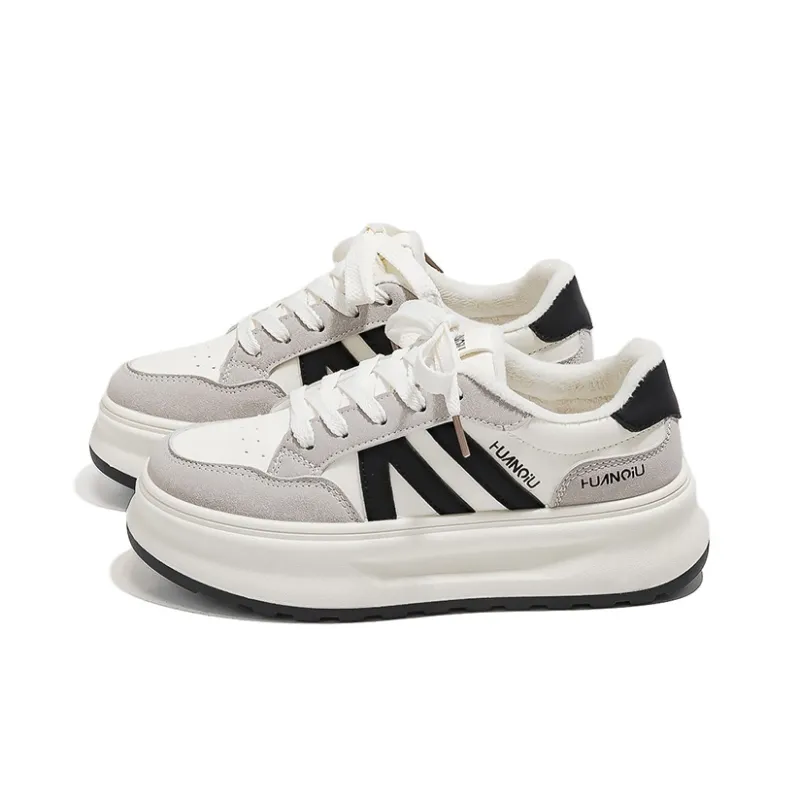 HUANQIU Warm Slip Resistant Height Increasing Low Top Skateboard Shoes Women's Beige Black-2
