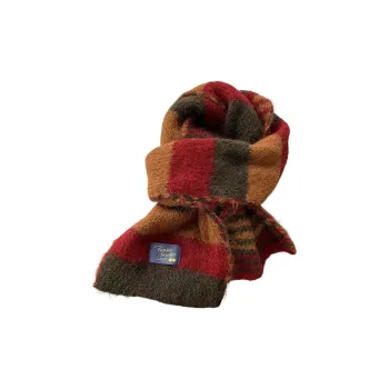 Cranta Komeia Knit Scarves Women's