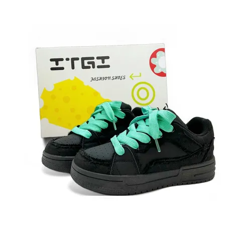 ITGI Anti Slip Wear Resistant Low Top Skateboard Shoes Unisex Black