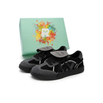 RELAXURSELF Low Top Skateboard Shoes Unisex