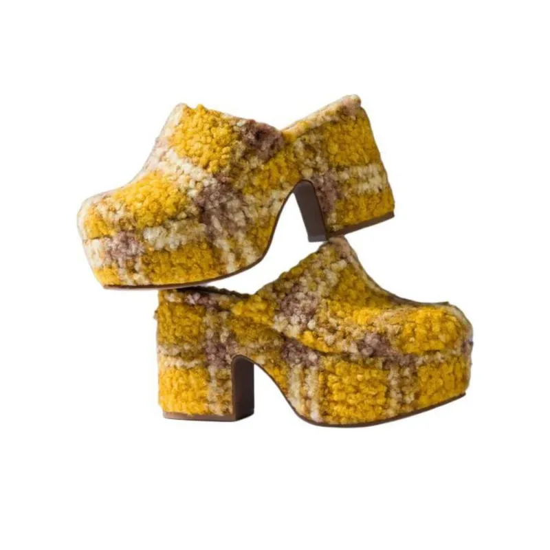 Larroude Rubber Sole Slip-Resistant Closed Toe Slippers 9cm Women's Yellow-4